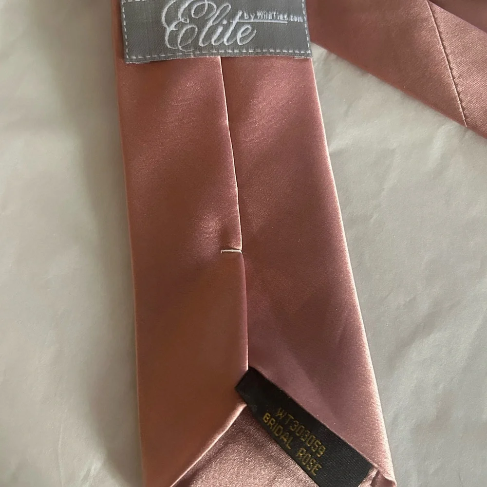 Elite by wildties.com Bridal Rose Silk Tie for Men